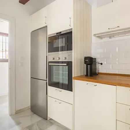Villa Stylish Spanish 3 Bd Townhouse On The Golden Mile *