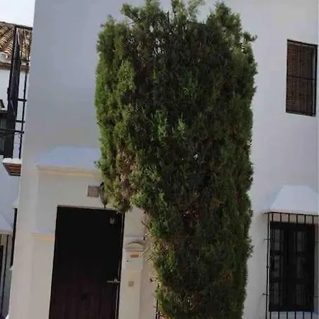 Stylish Spanish 3 Bd Townhouse On The Golden Mile Villa Marbella