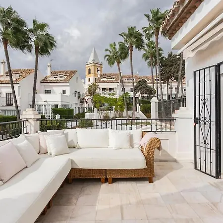 Villa Stylish Spanish 3 Bd Townhouse On The Golden Mile Marbella