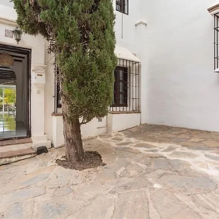 Stylish Spanish 3 Bd Townhouse On The Golden Mile Marbellac