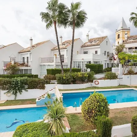 Stylish Spanish 3 Bd Townhouse On The Golden Mile * Marbella