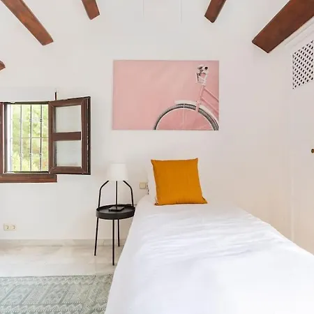 Stylish Spanish 3 Bd Townhouse On The Golden Mile * Marbella